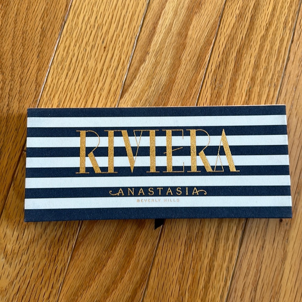 Anastasia riviera palette